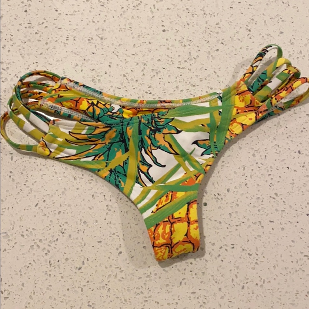 Midori bikini bottom